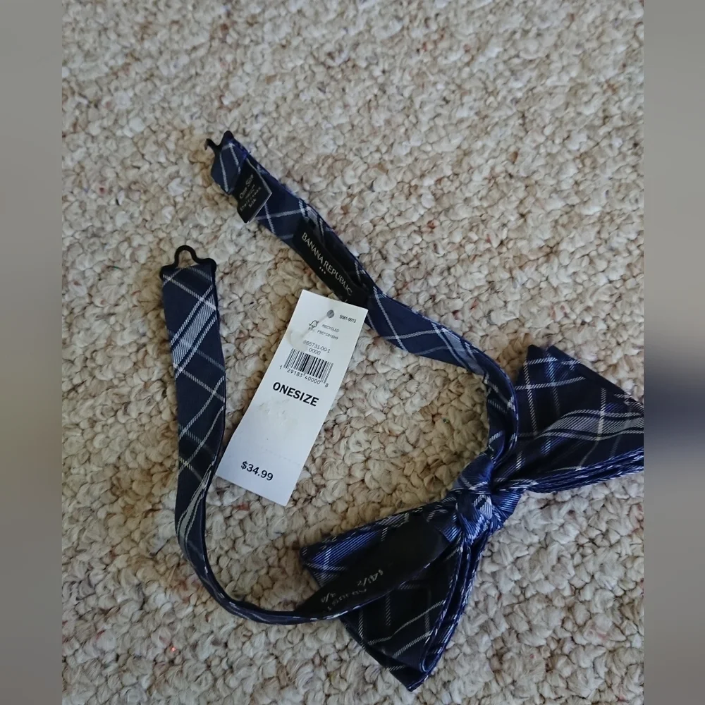 Banana Republic Blue Plaid silk Bow Tie
